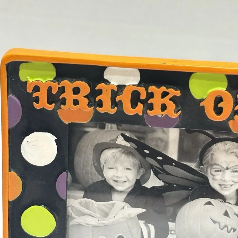 Michaels Studio Decor Halloween Trick Or Treat Resin Picture Frame 4x6